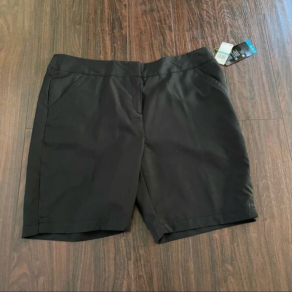 NWT PGA TOUR Women's Motionflux Comfort Stretch Tech Short Caviar Black Size 16 - Picture 1 of 4